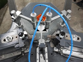 ZAGNIATARKA / ZACISKARKA DO NAROŻY ELUMATEC EP 124 ROK 2006