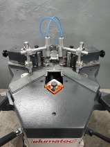 ZAGNIATARKA / ZACISKARKA DO NAROŻY ELUMATEC EP 124 ROK 2006