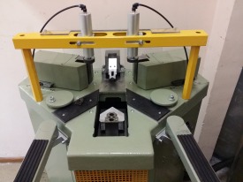 ZAGNIATARKA / ZACISKARKA PRESSTA EISELE 1800 ROK 2000 