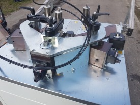 ZAGNIATARKA / ZACISKARKA DO NAROŻY FOM INDUSTRIE BAIHA ROK 2009