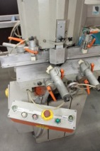 PIŁA DWUGŁOWICOWA DO WYCIĘĆ KLINOWYCH ELUMATEC KS 101 