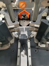 ZAGNIATARKA / ZACISKARKA DO NAROŻY ELUMATEC EP 124 / 20 R.V. ROK 2014