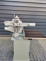 PIŁA JEDNOGŁOWICOWA GRAULE ZS 135 N  ZE STOŁEM 