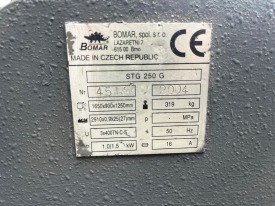 PRZECINARKA PÓŁAUTOMATYCZNA DO STALI BOMAR  ERGONOMIC 320.250 DGH  ROK 2004