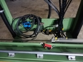 WIERTNICA OTWORÓW POD ZAWIASY W RAMIE URBAN ESB 200 ROK 2002